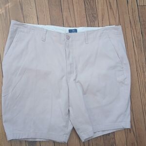 George - Men's AboveThe Knee Mystical Rose Flat Front Shorts. Size 40. NWT